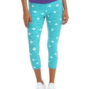 Disney The Little Mermaid Ariel Scale Girls Active Turquoise Capris Junior Small